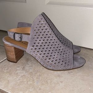 Gray summer heels
